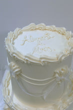 Load image into Gallery viewer, Piping & Papillon