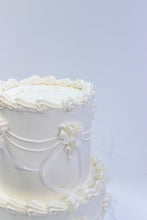 Load image into Gallery viewer, Piping & Papillon