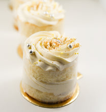 Load image into Gallery viewer, Individual Mini Cakes