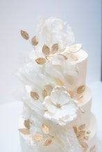 Load image into Gallery viewer, Modern Translucence Wedding Cake
