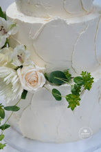 Load image into Gallery viewer, Rustic Smears Wedding Cake