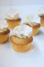 Load image into Gallery viewer, Floral Cupcakes