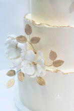 Load image into Gallery viewer, Simple Beauty Wedding Cake
