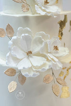Load image into Gallery viewer, Classic Floral Wedding Cake