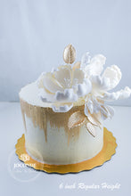 Load image into Gallery viewer, Gold Brushed Floral cake