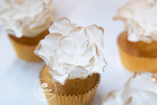 Load image into Gallery viewer, Sugar Floral Cupcakes