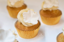 Load image into Gallery viewer, Floral Cupcakes