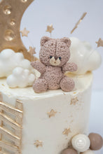 Load image into Gallery viewer, Twinkle Twinkle Little Star Cake
